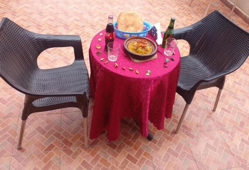 בית מלון כפרי Atlas