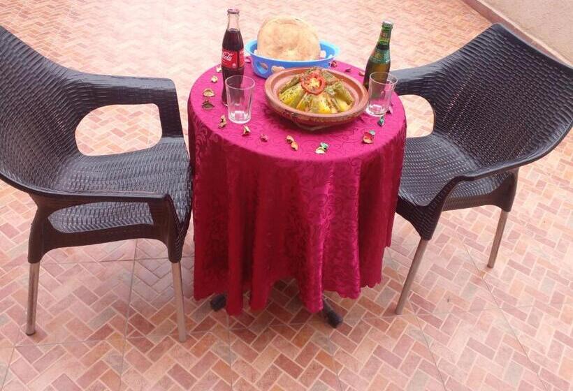 בית מלון כפרי Atlas