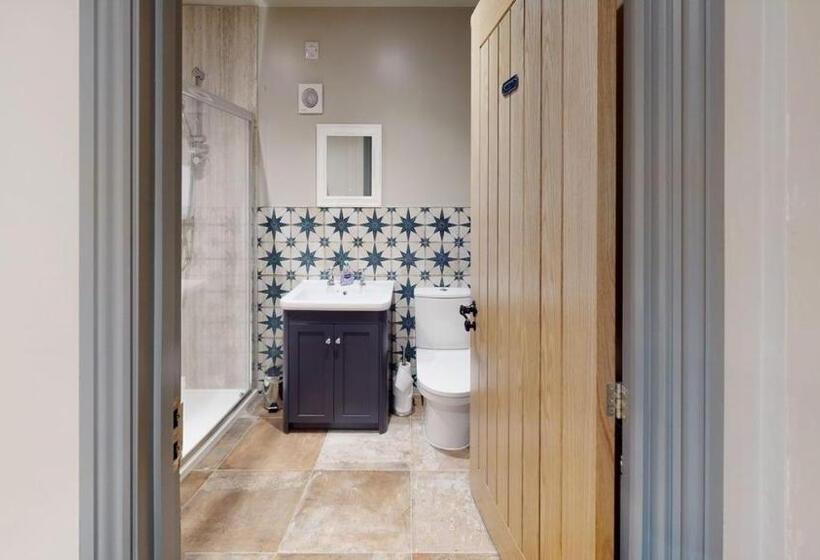 Отель Bridge House Barn