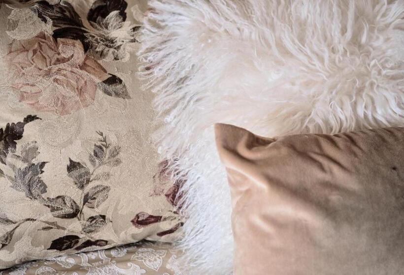 Отель Bridge House Barn