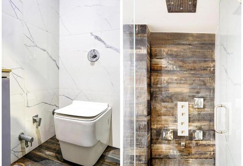 ホテル Capital O 79766  Star International