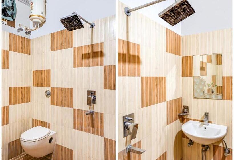 ホテル Capital O 79766  Star International