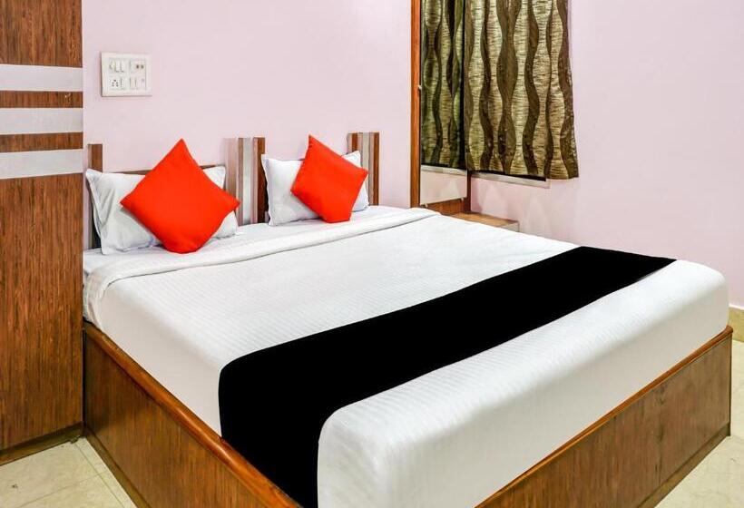 ホテル Capital O 79766  Star International