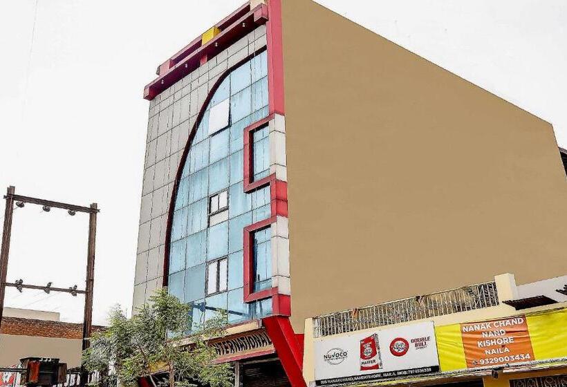 ホテル Capital O 79766  Star International