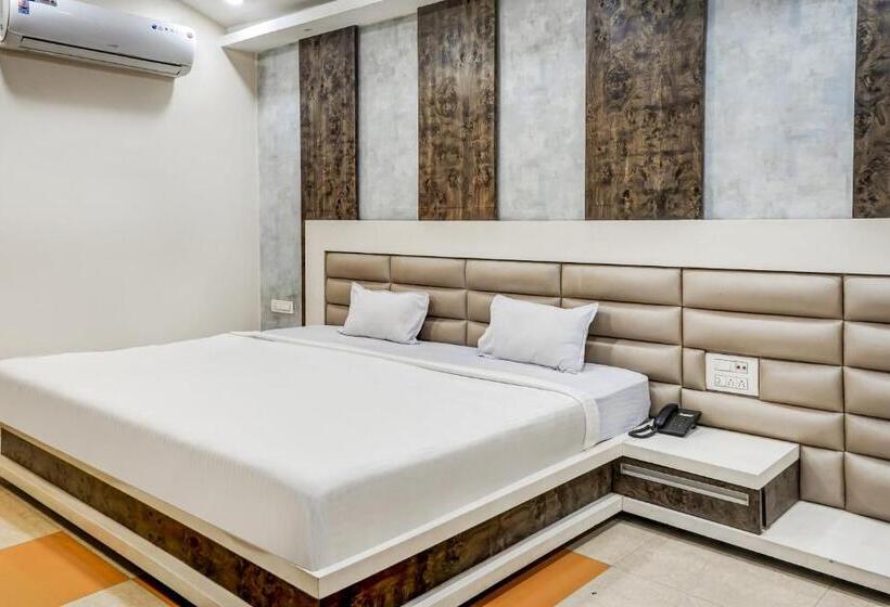 酒店 Capital O 79766  Star International