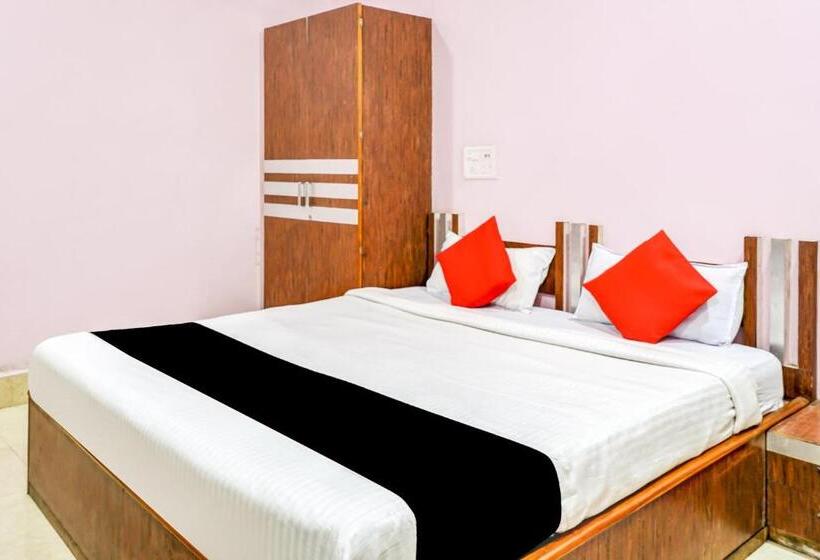 ホテル Capital O 79766  Star International