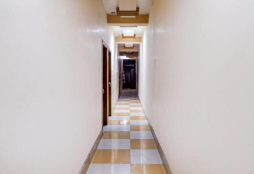 ホテル Capital O 79766  Star International