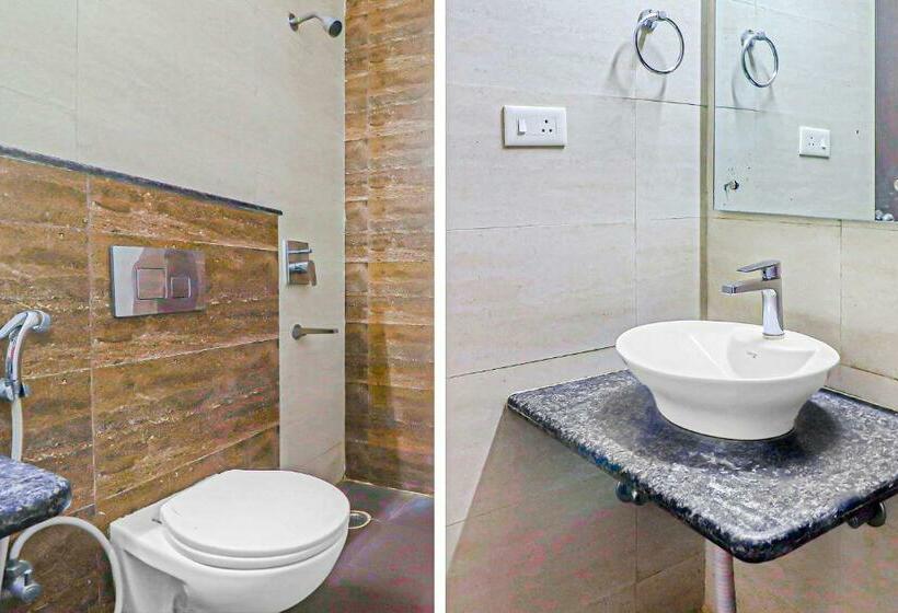 Отель Capital O 81565 Deluxe Inn Agra