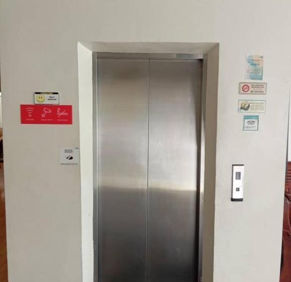 בית מלון כפרי Esq Ferringhi