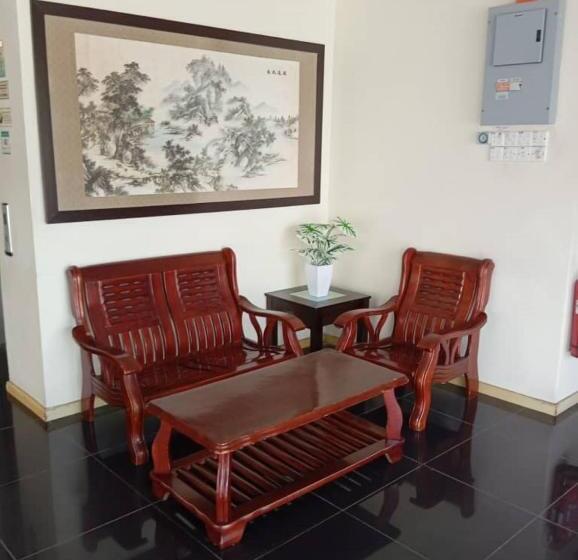 בית מלון כפרי Esq Ferringhi