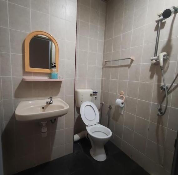 בית מלון כפרי Esq Ferringhi