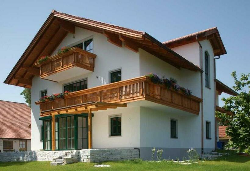 Отель Ferienwohnungen Auf Dem Paulbauernhof