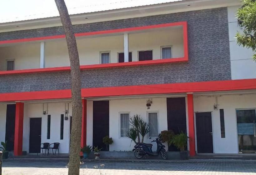 בית מלון כפרי Fidelia Homestay Palu Mitra Reddoorz