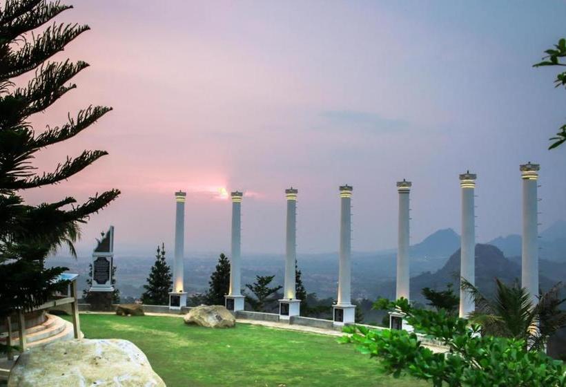 Отель Hidden Valley Hills