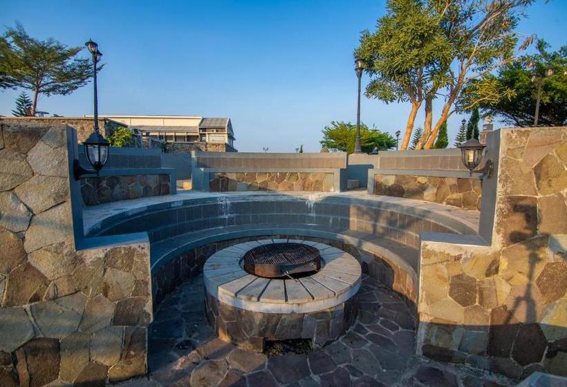 Отель Hidden Valley Hills