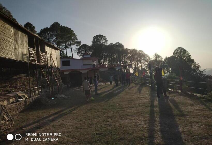 בית מלון כפרי Hinval Valley View Kandakhal