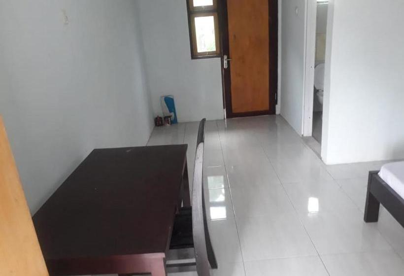 בית מלון כפרי Koolkost At Malalayang Manado Minimum Stay 6 Nights