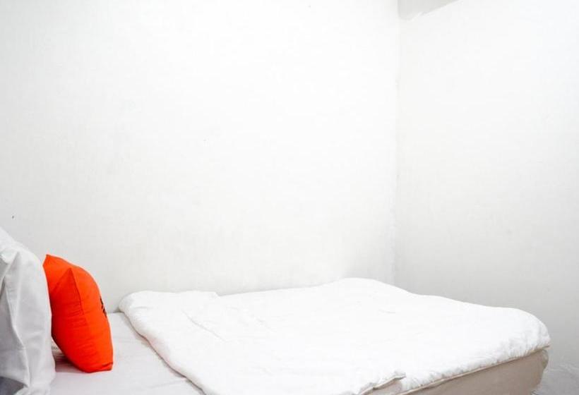 호텔 Koolkost Syariah Near Universitas Diponegoro Tembalang 2