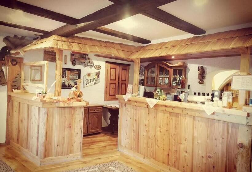 ホテル Landgasthof Plohnbachtal Ug