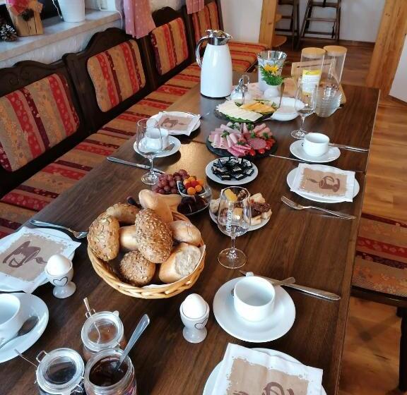 ホテル Landgasthof Plohnbachtal Ug