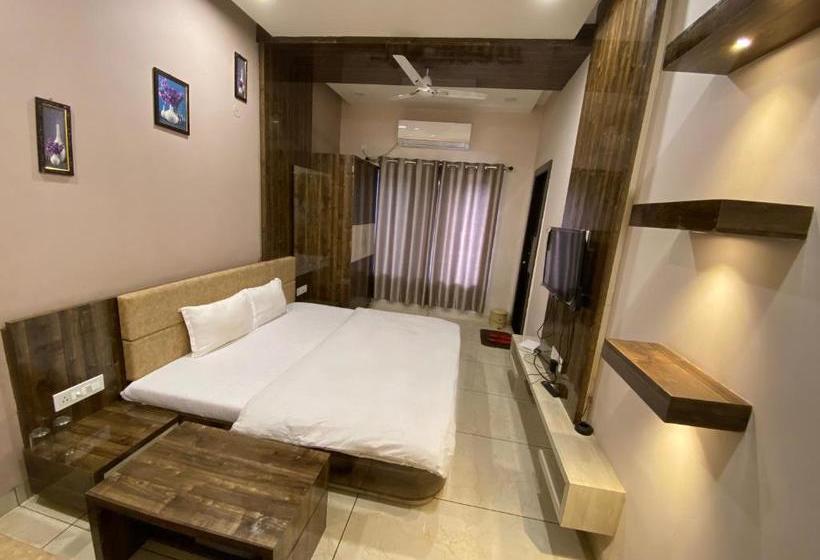 בית מלון כפרי Motherland