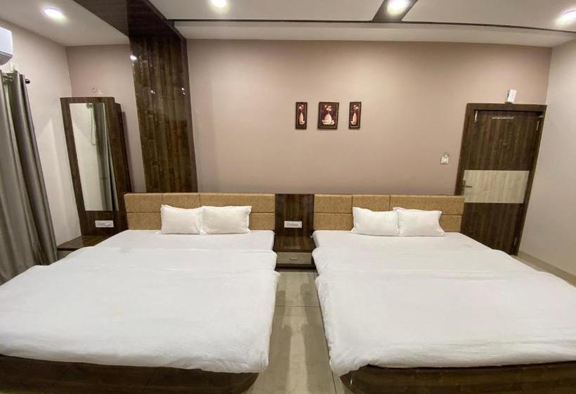 בית מלון כפרי Motherland