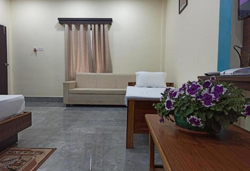 בית מלון כפרי Atithya Resort