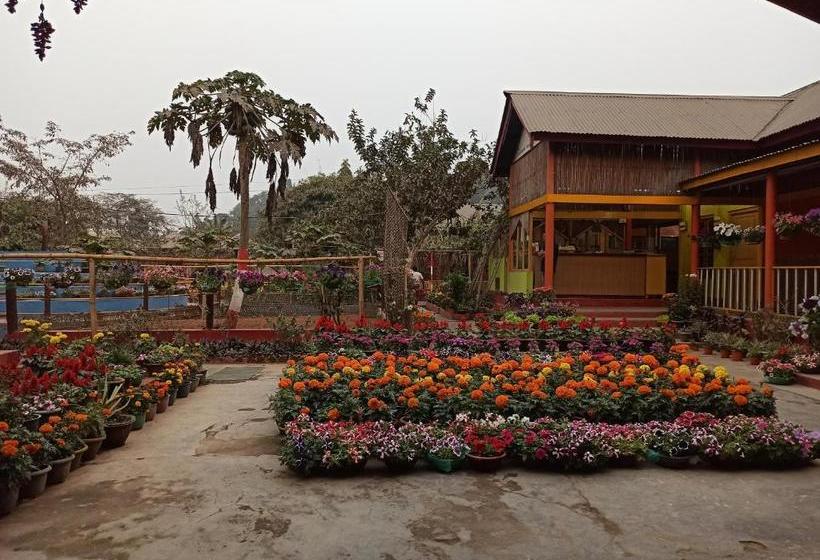 בית מלון כפרי Atithya Resort