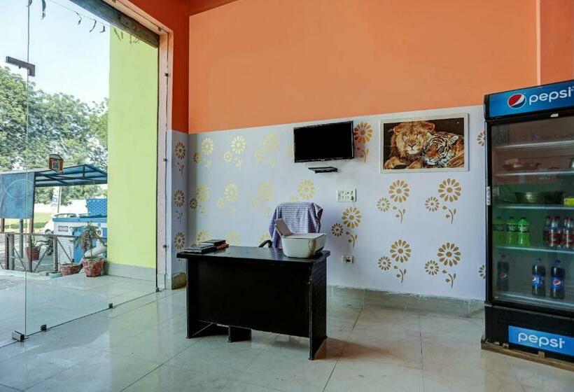 Flagship Solanki Hotel And Restaurant