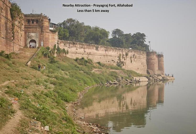 ホテル Oyo 77842 Triveni Darshan