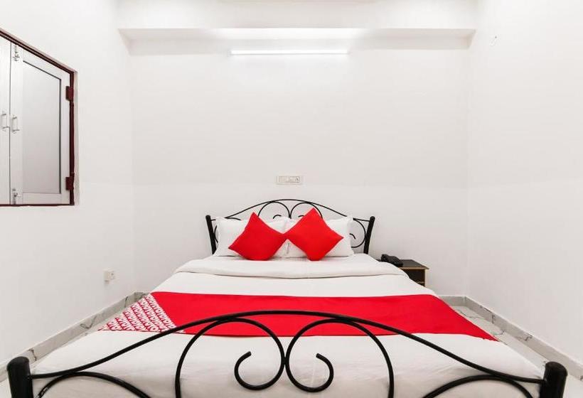 فندق Oyo 77964 Dhanlaxmi Restaurant & Guest House