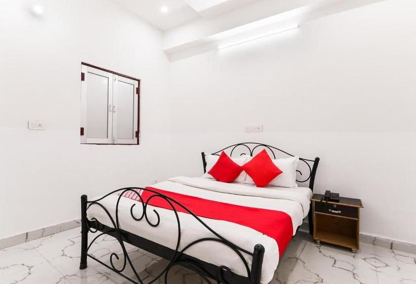 فندق Oyo 77964 Dhanlaxmi Restaurant & Guest House