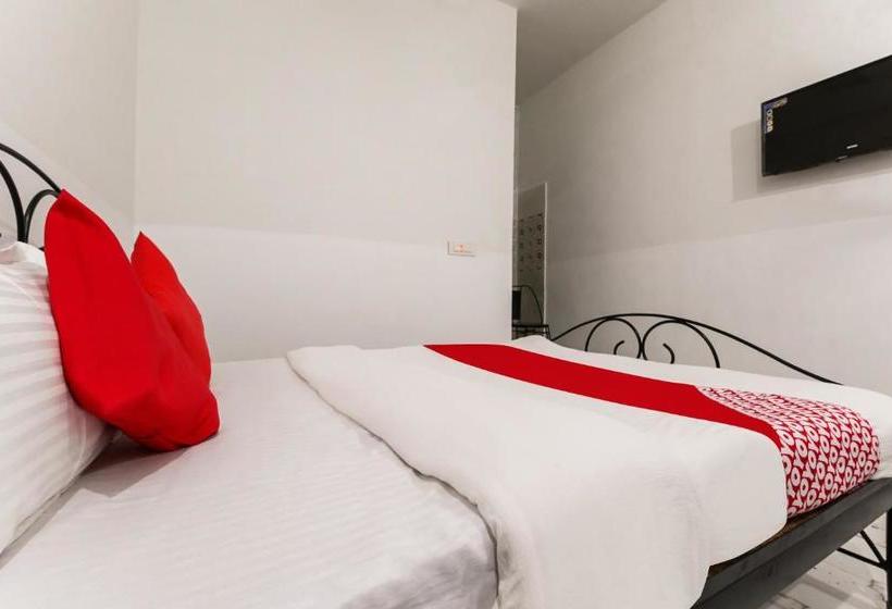 فندق Oyo 77964 Dhanlaxmi Restaurant & Guest House