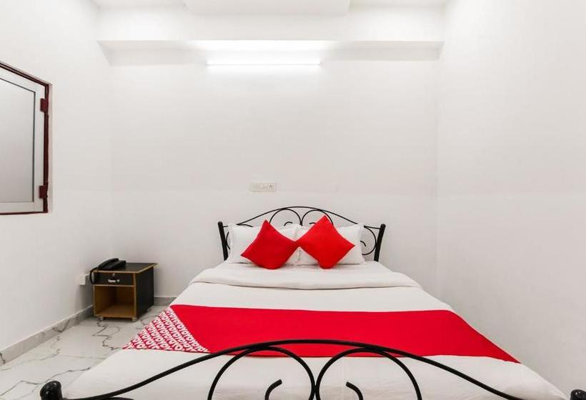 فندق Oyo 77964 Dhanlaxmi Restaurant & Guest House