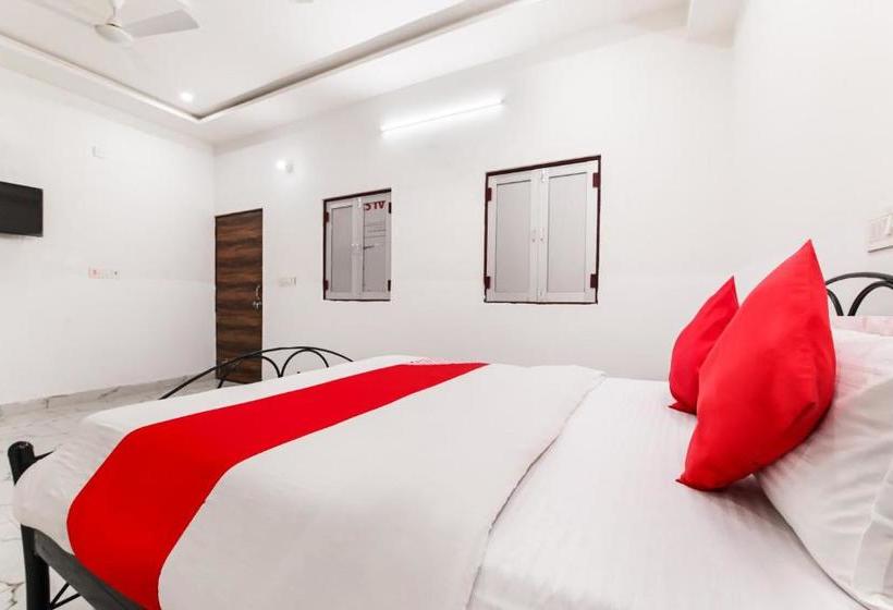 فندق Oyo 77964 Dhanlaxmi Restaurant & Guest House