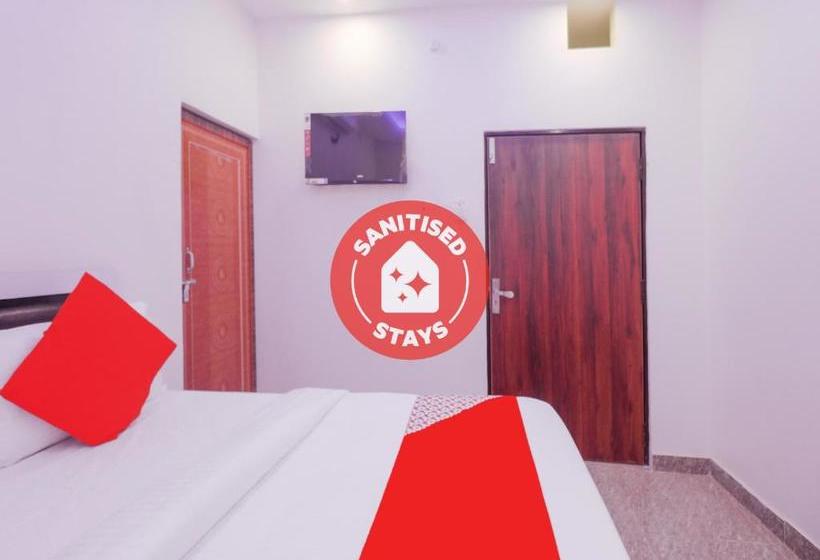 Отель Oyo 78885  Holiday