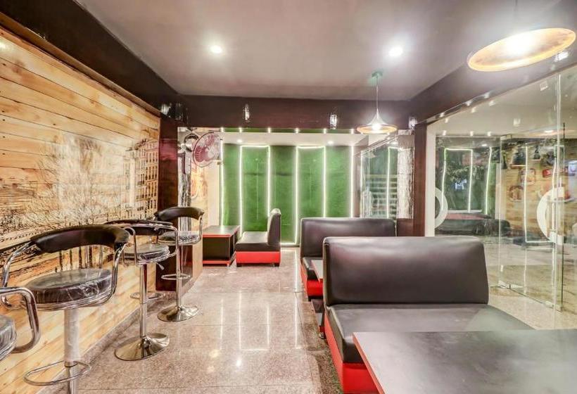 Отель Collection O 79138 Collection O Premier Inn