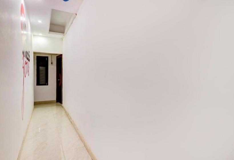 Отель Collection O 79138 Collection O Premier Inn