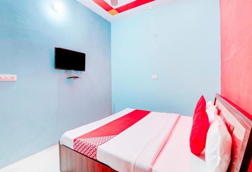 Отель Oyo 79756 Holiday