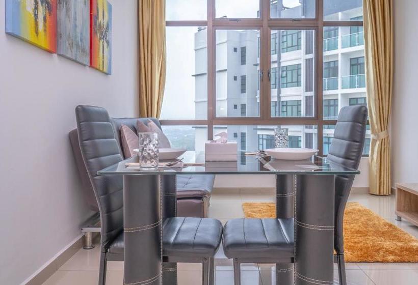 בית מלון כפרי Oyo 90182 D  Summit Residence 1bhk