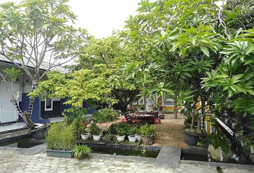 فندق Oyo 90229 Fidel Caestro Homestay