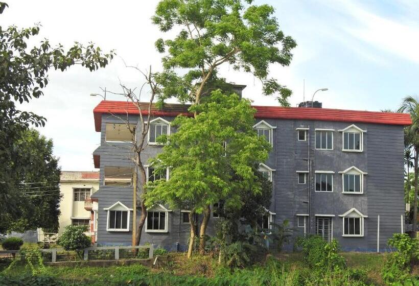 酒店 Lake Side Resort Neermahal