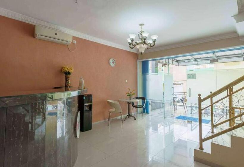 酒店 Queen Inn Batam Redpartner