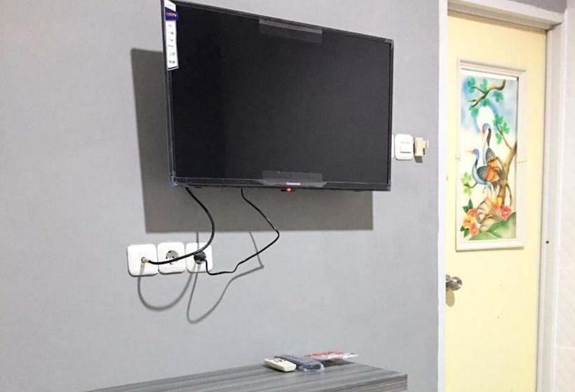 호텔 Reddoorz @ Citraland Surabaya