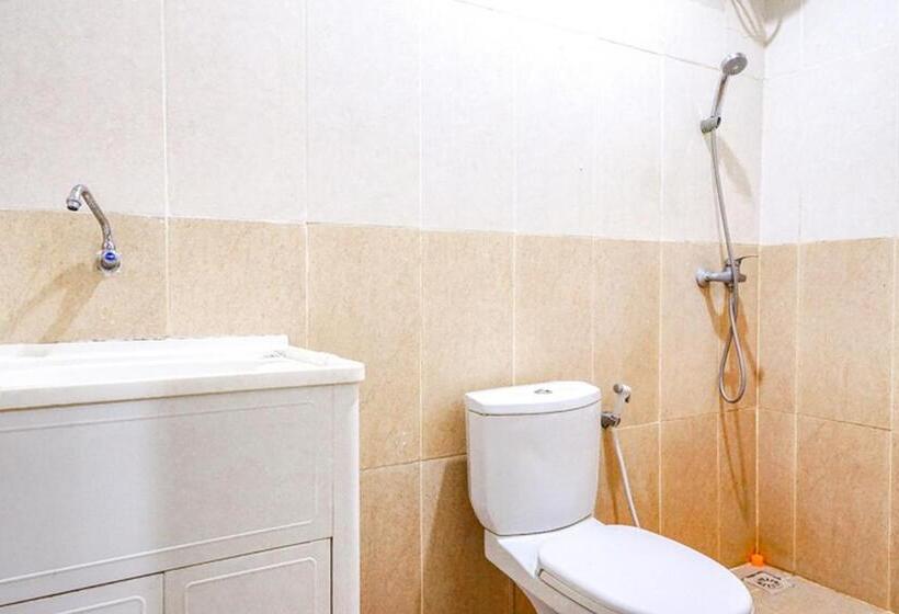 호텔 Reddoorz @ Citraland Surabaya