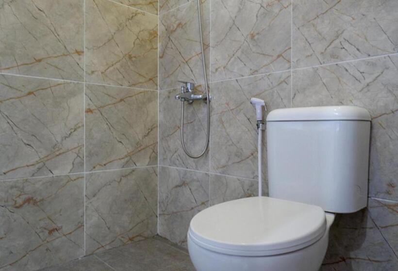 酒店 Reddoorz @ City Park Medoho Semarang