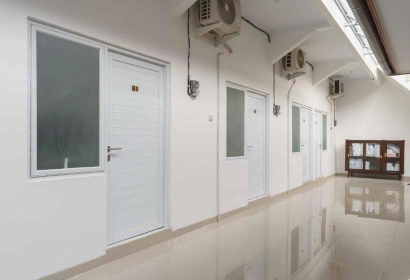 酒店 Reddoorz Syariah Near Exit Toll Jatiwarna 2