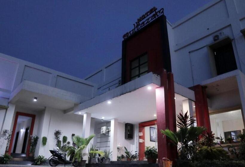 בית מלון כפרי Reddoorz @ Pasangkayu Mamuju Utara