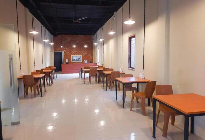 فندق Reddoorz Syariah Near Transmart Jambi 2