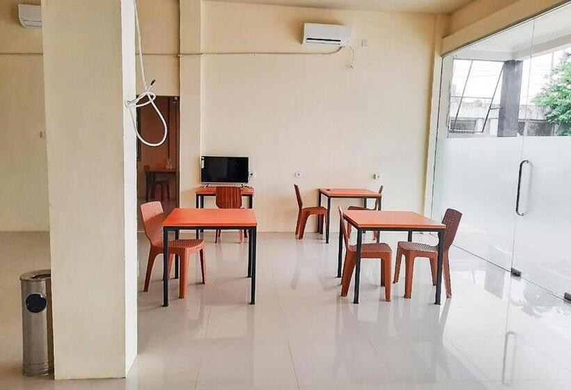 فندق Reddoorz Syariah Near Transmart Jambi 2